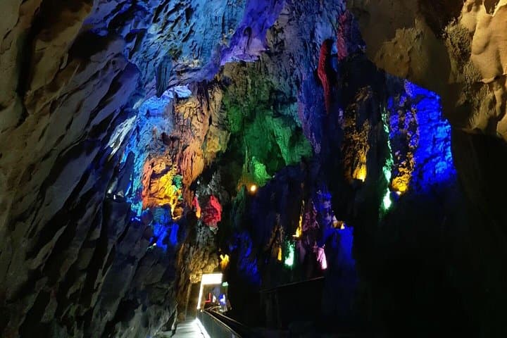 Exploring Guilin's Reed Flute and Crown Caves: Private Day Tour photo 2