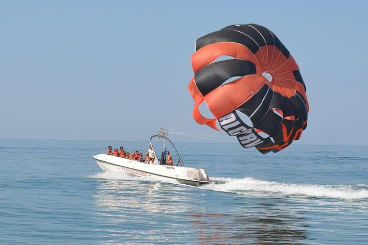 Soar Over the Algarve: Parasailing from Vilamoura photo 4