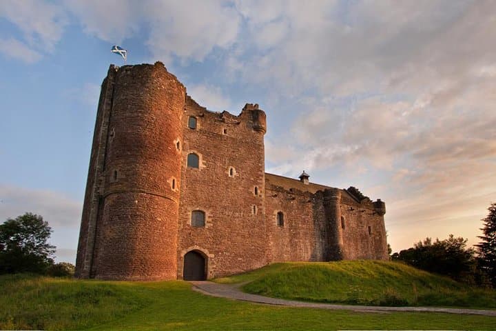 Outlander Filming Locations Private Minivan Tour from Edinburgh photo 2