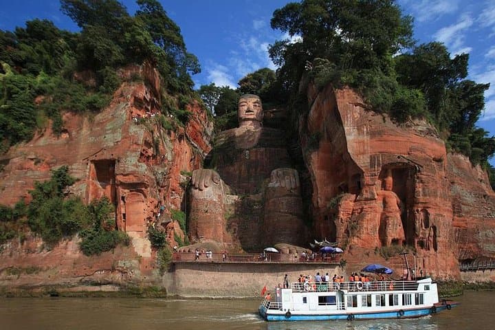 Private Day Tour to Leshan Giant Buddha from Chengdu — Full-Day Cultural Excursion photo 3