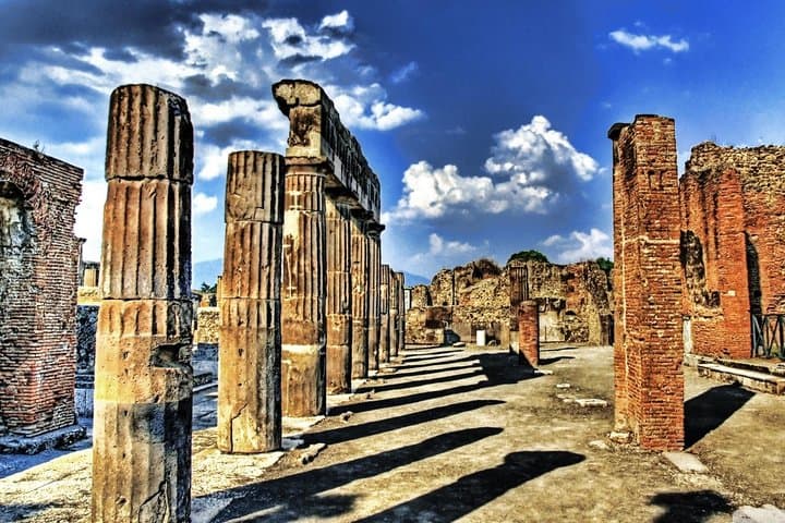 Pompeii, Sorrento & Positano: Full-Day Private Tour from Naples