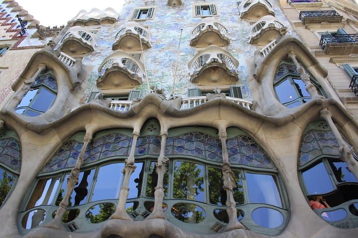 Private 4-Hour Custom Barcelona Tour with Private Pickup & Driver photo 4