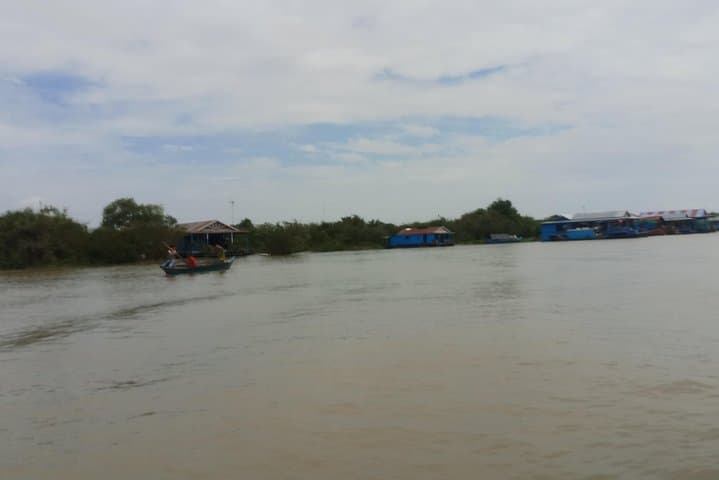 Sunset Cruise on Tonle Sap Lake from Siem Reap photo 5