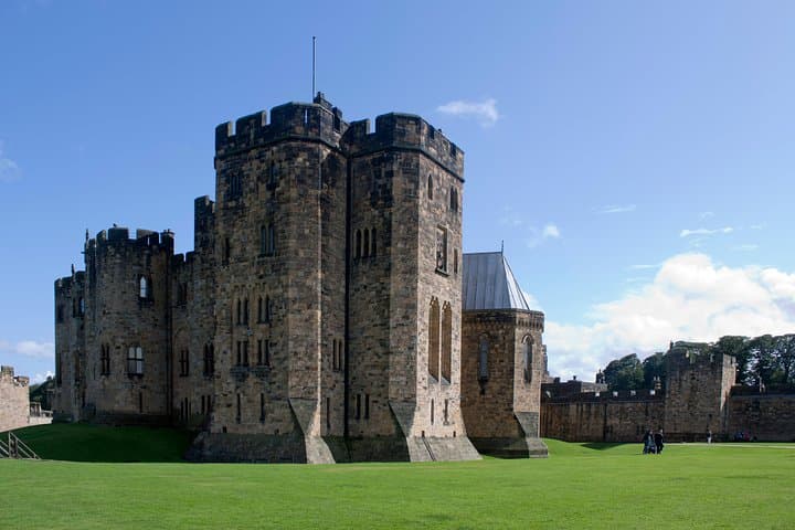 Alnwick Castle & Scottish Borders Day Trip from Edinburgh photo 4