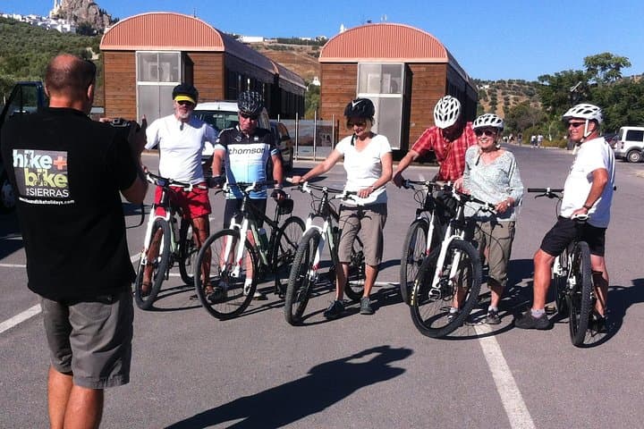 Via Verde de la Sierra: 36km Downhill Cycle from Olvera to Puerto Serrano photo 4