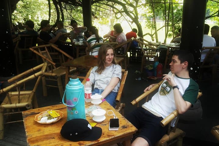 Cultural Chengdu In-Depth: Taichi, Calligraphy & Tea at People's Park photo 6