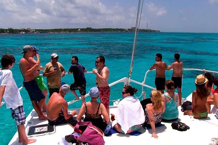 Isla Mujeres Catamaran Adventure: All‑Inclusive Day Trip from Cancun photo 2
