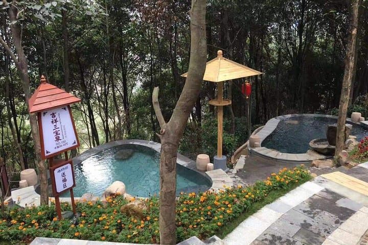 Wanfu Hot Spring Relaxation Near Zhangjiajie National Forest Park photo 3