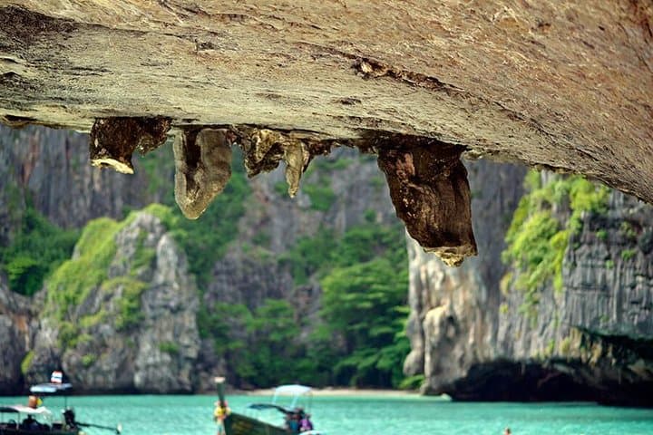 Phi Phi Sunrise Premium Speed Boat Tour from Phuket to Maya Bay