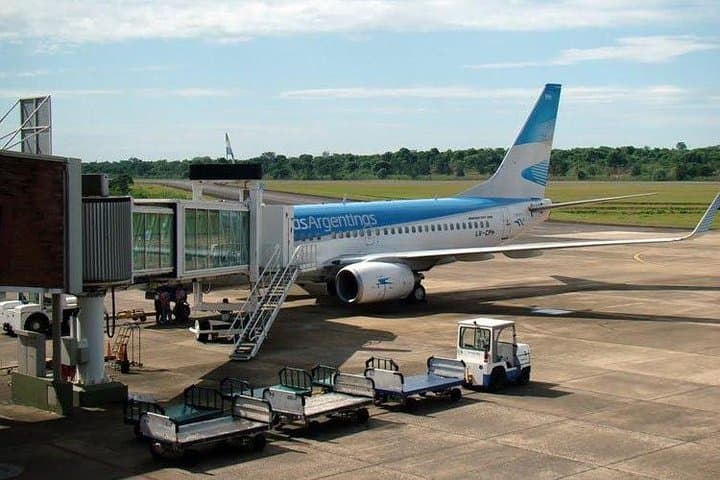 Puerto Iguazú IGR Pickup to Foz do Iguaçu IGU Drop-Off — Private Airport Transfer