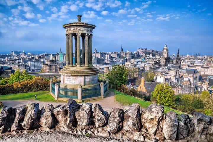 Edinburgh Private Walking Tour with a Local: Custom 2–4 Hour City Experience photo 2