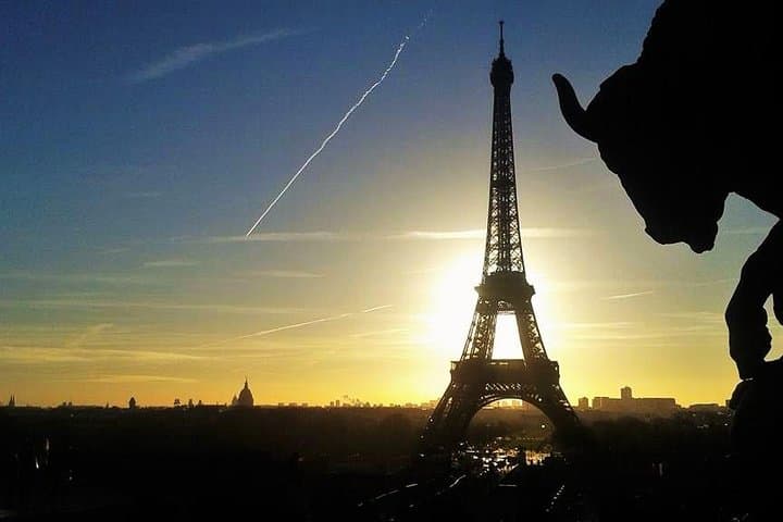 Paris Night Tour: Private Magic City Lights & Local Vibes photo 4