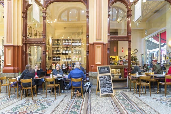 Melbourne Craft Beer Walk with a Local Host — Private, Personalized Tastings photo 2