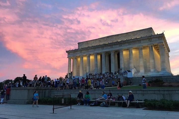 Washington DC National Mall Monuments and Memorials Architecture Walking Tour photo 4