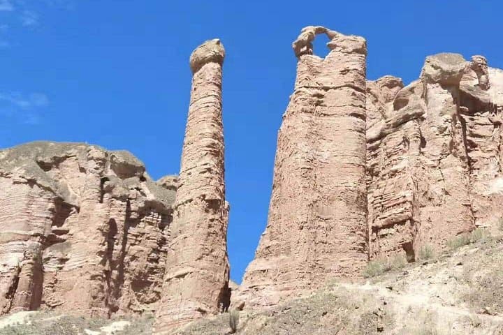 Hike China’s Rainbow Mountains: Binggou & Zhangye Danxia Day Tour from Zhangye