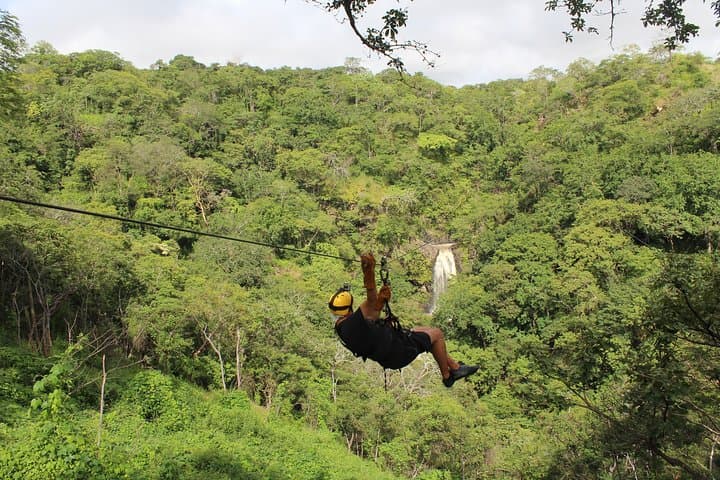 Papagayo Zipline and Horseback Combo — Canopy Flight and Saddle Trails photo 2
