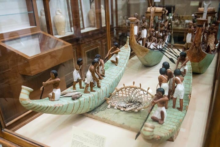Cairo & Giza Day Trip from Hurghada — Pyramids, Sphinx & Egyptian Museum photo 2