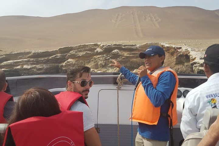 Ballestas Islands and Nazca Lines: Private Day Trip from Lima photo 2
