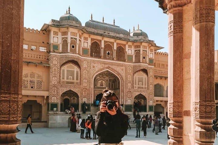 Private Jaipur Overnight Tour from Delhi — Amber Fort, Hawa Mahal & Jal Mahal