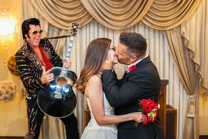 Elvis-Themed-Wedding-at-Graceland-Wedding-Chapel-Las-Vegas photo 4