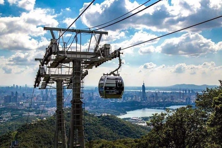 Purple Mountain Ropeway & Linggu Temple Tea Time — Half-Day Nanjing Tour photo 2