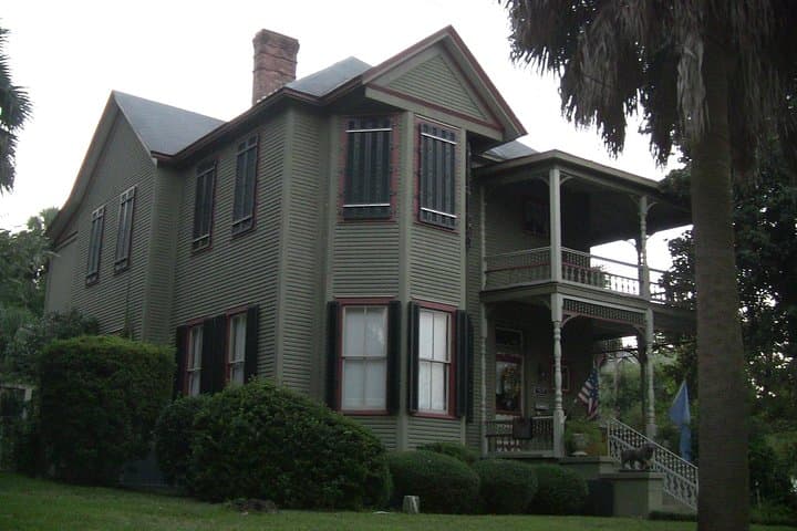 Pensacola Ghosts and Graveyard Tour — Haunted Night Riding Experience photo 2