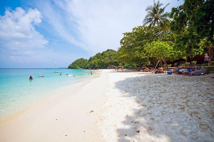 Speedboat to Coral Island: Snorkel, Beach & Thai Lunch from Phuket photo 2