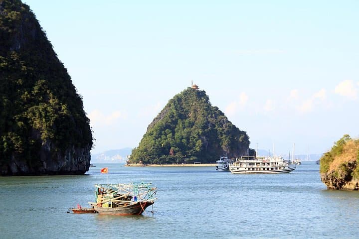 Halong Bay Day Cruise: Titop Island, Surprise Cave, Kayaking & Swimming photo 1