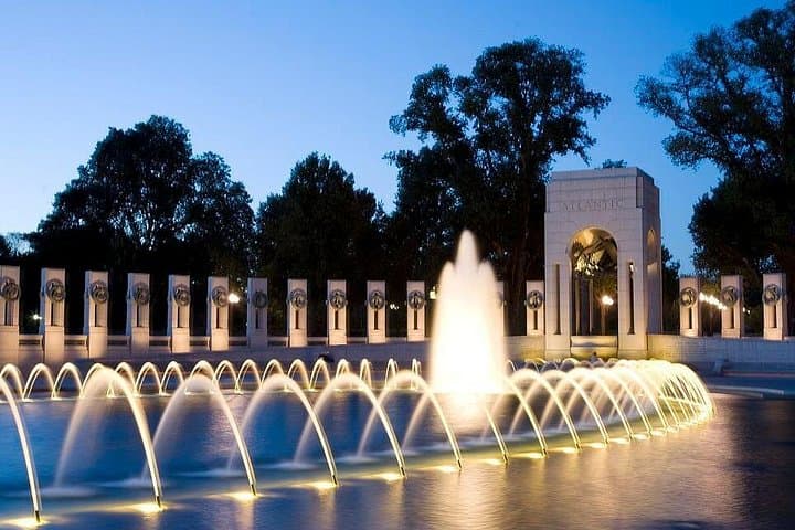Moonlight Tour of Washington DC — Night Van Sightseeing of Monuments & Memorials photo 4