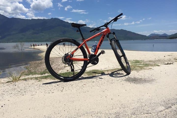 Hai Van Pass Cycling Tour from Hoi An: Ride the Most Scenic Coastal Pass to Hue photo 4