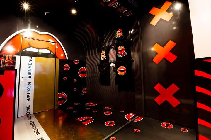 5D Red Light District Experience at Oudekerksplein, Amsterdam photo 2