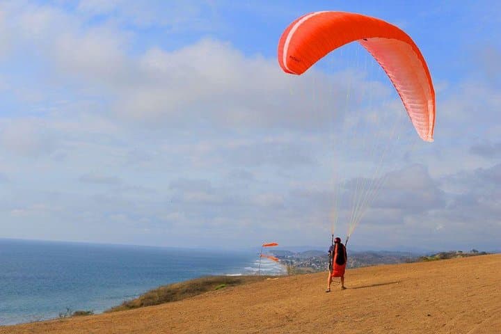 Paragliding Initiation Course in Montanita, Ecuador — Beginner Paragliding photo 2