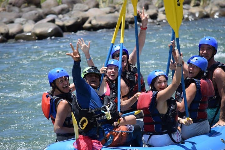 Balsa River Whitewater Rafting from La Fortuna — Class II–III Adventure photo 6