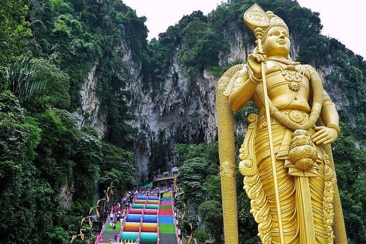 Batu Caves Temple Tour: 272 Steps, Limestone Caves & Cultural Highlights