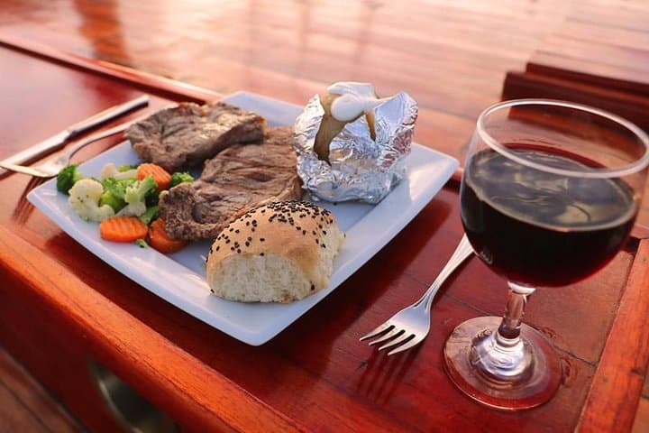 Sunset Dinner Cruise on the Columbus Galleon in Cancún — Romantic Couples Experience photo 2