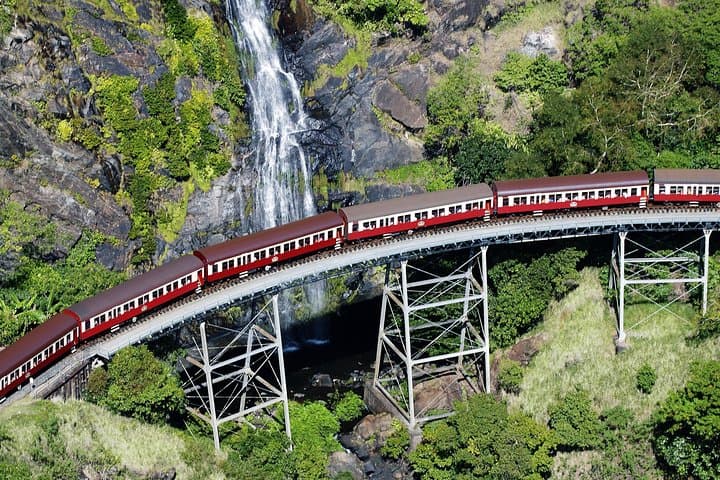 Kuranda Scenic Railway and Skyrail Day Trip from Cairns photo 2