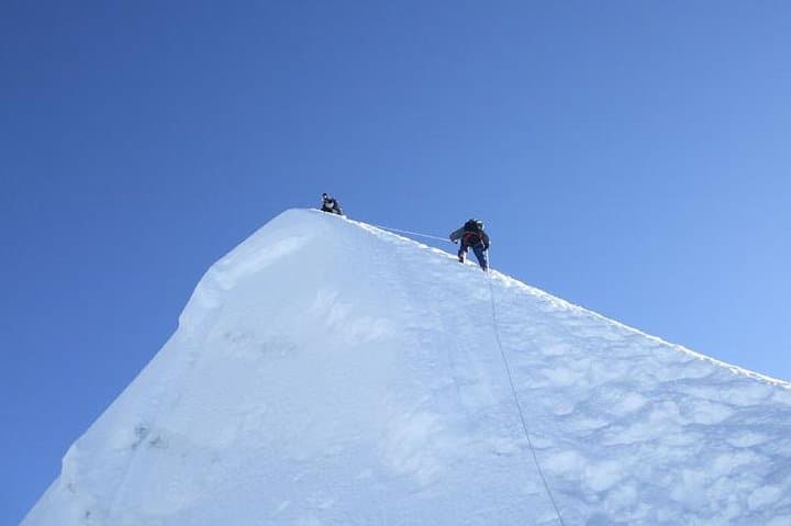 Conquering Island Peak: A Practical Guide to Climbing the 6,173m Summit from Chhukung photo 4
