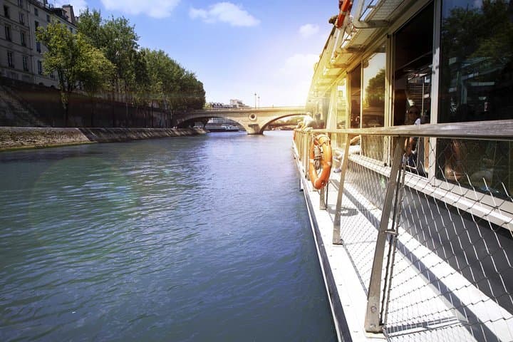 Seine River Sightseeing Cruise from Eiffel Tower | Bateaux Parisiens 1-Hour Tour photo 4