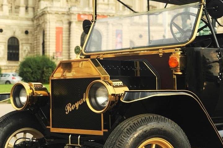 Vienna Night Cabrio Tour: Private Guided Ride with Wine or Prosecco photo 5