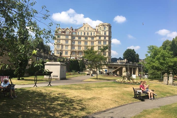 Blue Badge Bath Walking Tour and Roman Baths Entry: Skip-the-Line Cultural Walk photo 5
