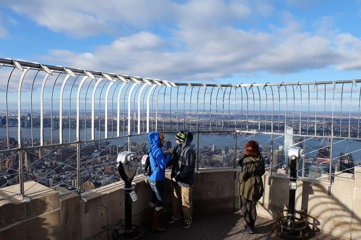 manhattan-walking-tour-and-empire-state-building-86th-floor-experience