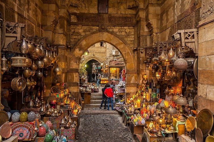Cairo from Hurghada: Private Day Tour to the Pyramids, Sphinx & Egyptian Museum photo 3
