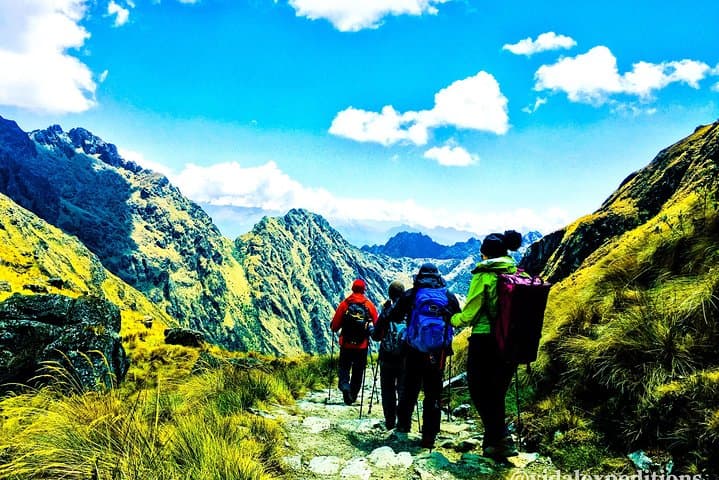 Classic Inca Trail 4-Day Trek to Machu Picchu photo 2