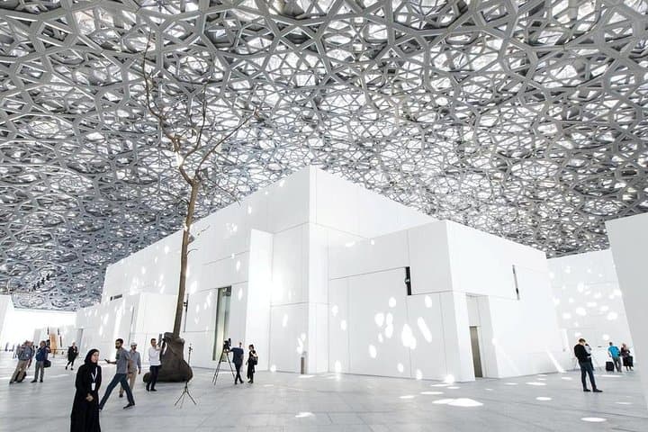 Private Abu Dhabi Day Trip: Sheikh Zayed Grand Mosque & Louvre Abu Dhabi from Dubai