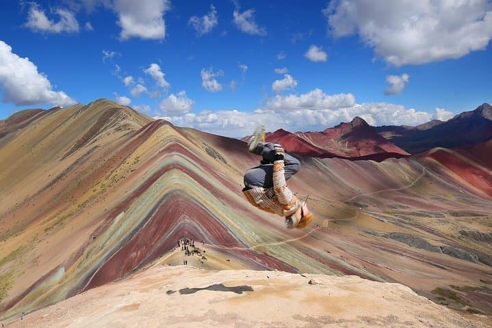 Rainbow Mountain Full-Day Hike from Cusco — Vinicunca's Colorful Ridges photo 3