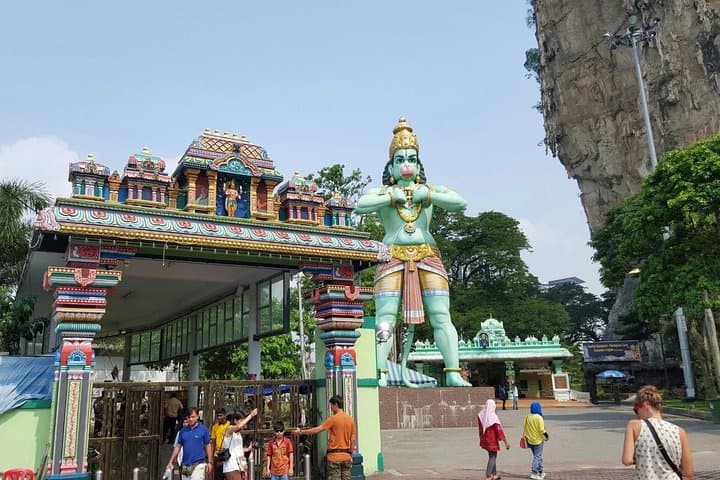 Batu Caves Temple Tour: 272 Steps, Limestone Caves & Cultural Highlights photo 6