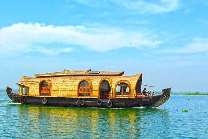 Private Kerala Backwater Houseboat Day Cruise from Kochi — Lunch Included photo 3
