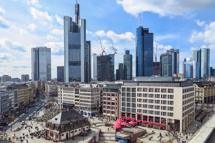 Prague to Frankfurt Private Scenic Transfer with 4 Hours Sightseeing photo 2