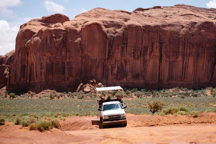 Exploring Monument Valley: Guided Navajo Jeep Loop Drive Through Iconic Red Rock Monuments photo 3