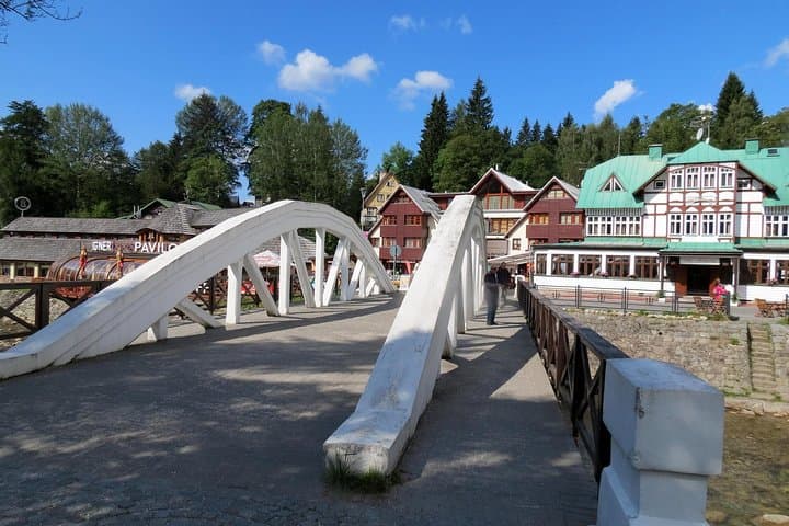 Private Transfer Prague to Spindleruv Mlyn with Two-Hour Sightseeing Stops photo 2